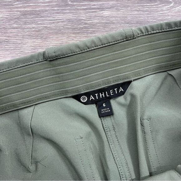 Athleta Tribeca Utility crop pants olive green - Picture 5 of 8